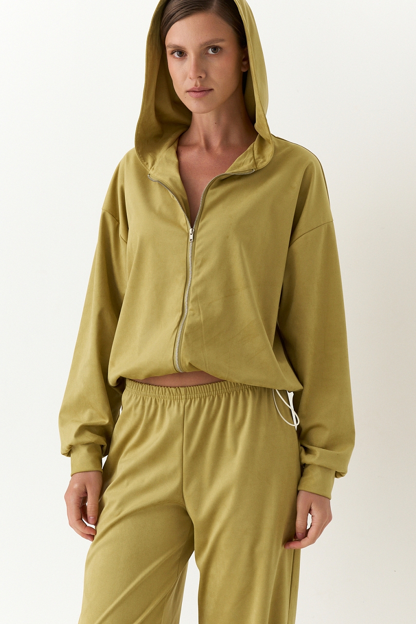 Костюм из экозамши на молнии