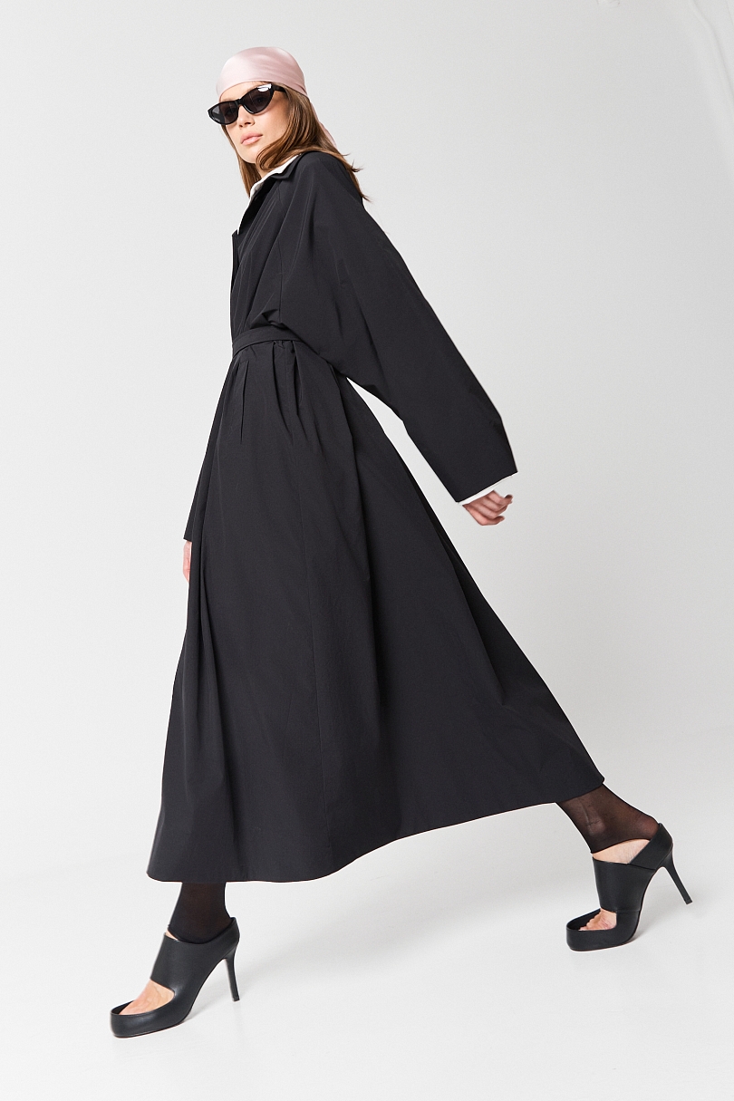 Тренч облегченный из технологичной ткани