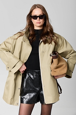 Ветровка с асимметричной планкой со съемным утеплителем