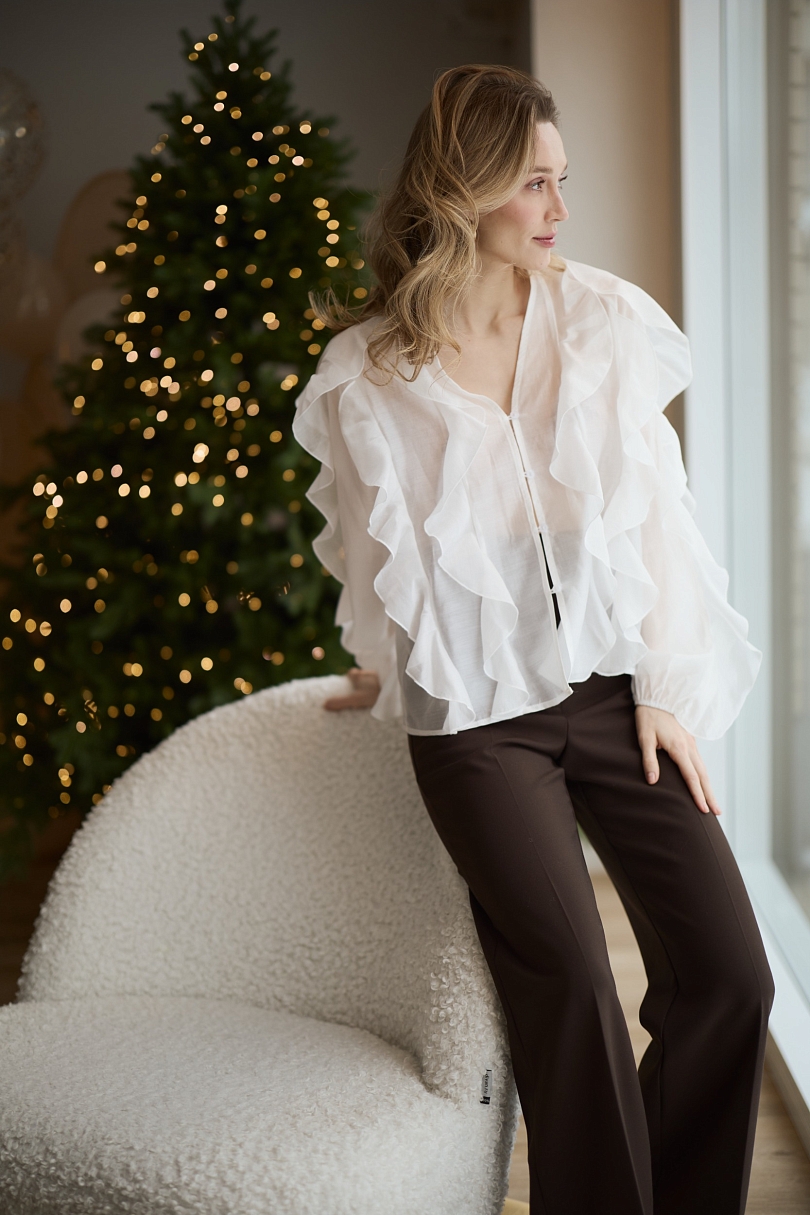 Блуза из лиоцелла с рюшами