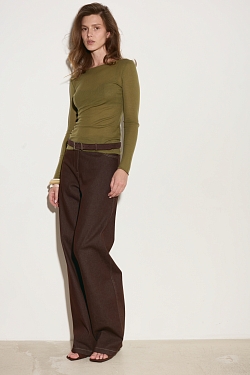 Джинсы из сырого денима