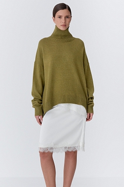 Свитер с шерстью оверсайз