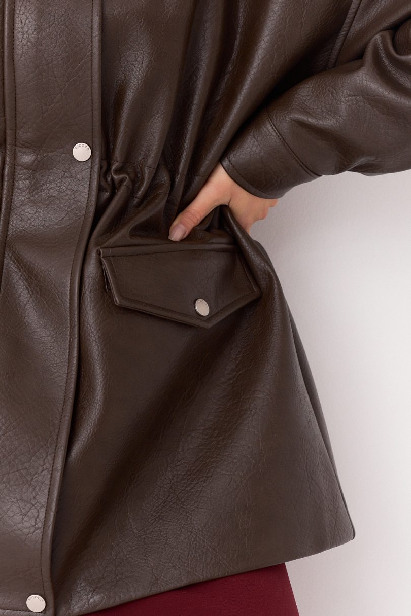 Парка из зернистой экокожи утепленная