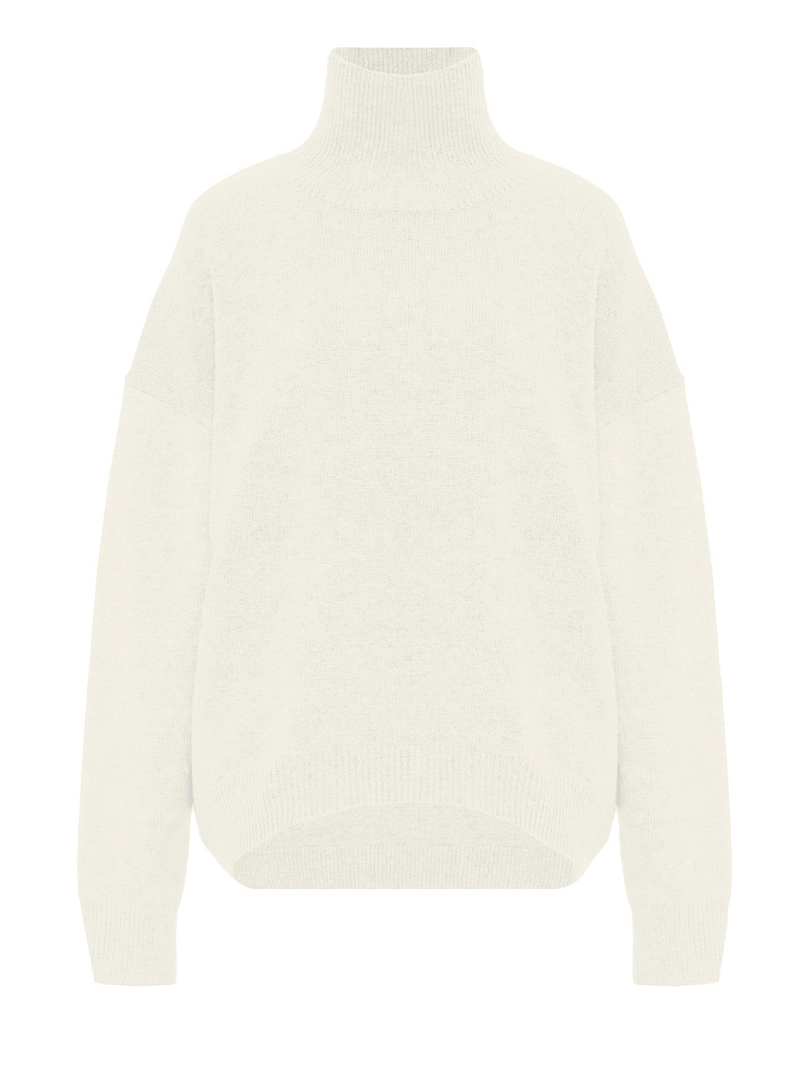 Свитер c горлом oversize