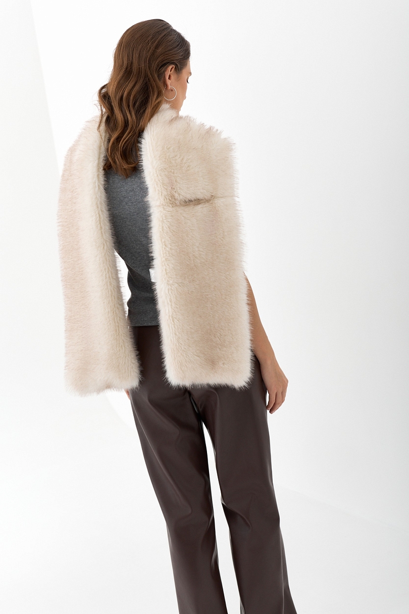 Шарф из экомеха 