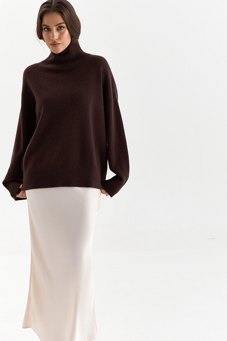 Свитер с широкими рукавами с ангорой