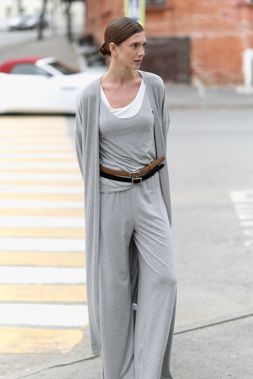 Костюм с кардиганом из вискозы тройка