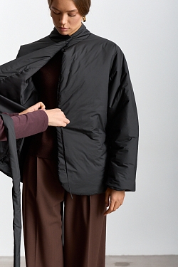 Куртка с цельнокроеным рукавом с поясом