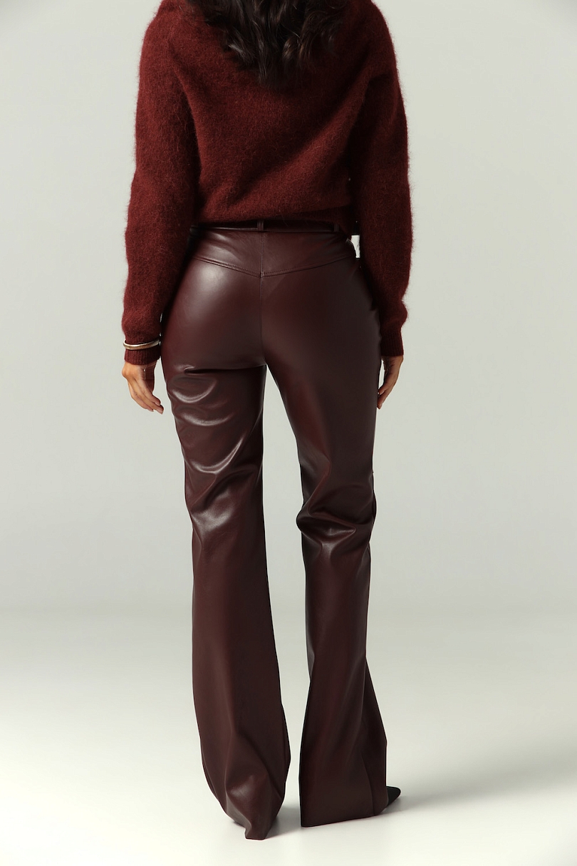 Брюки расклешенные из экокожи