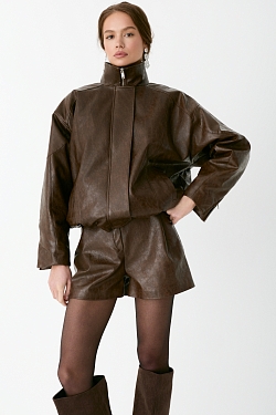 Шорты из состаренной экокожи