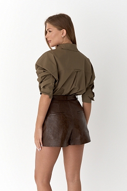 Шорты из состаренной экокожи