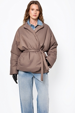 Куртка с цельнокроеным рукавом с поясом