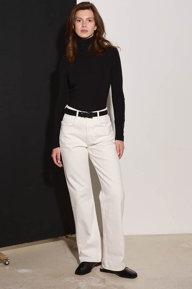 Джинсы прямого кроя