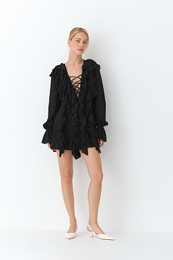 Платье с драпировкой и шнуровкой