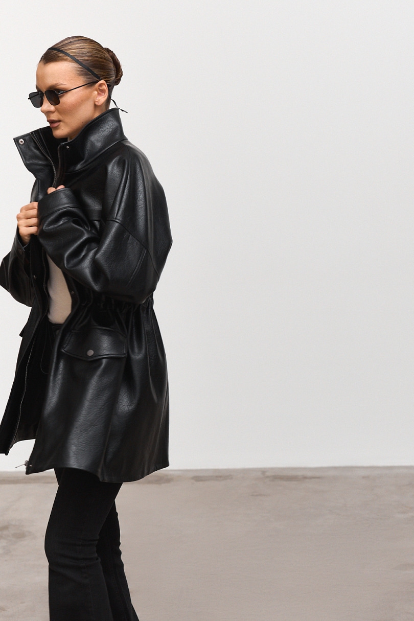 Парка из зернистой экокожи утепленная