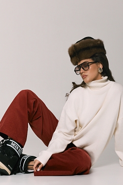 Свитер с шерстью оверсайз