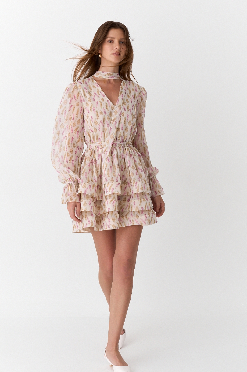 Платье с пышной юбкой с ярусами