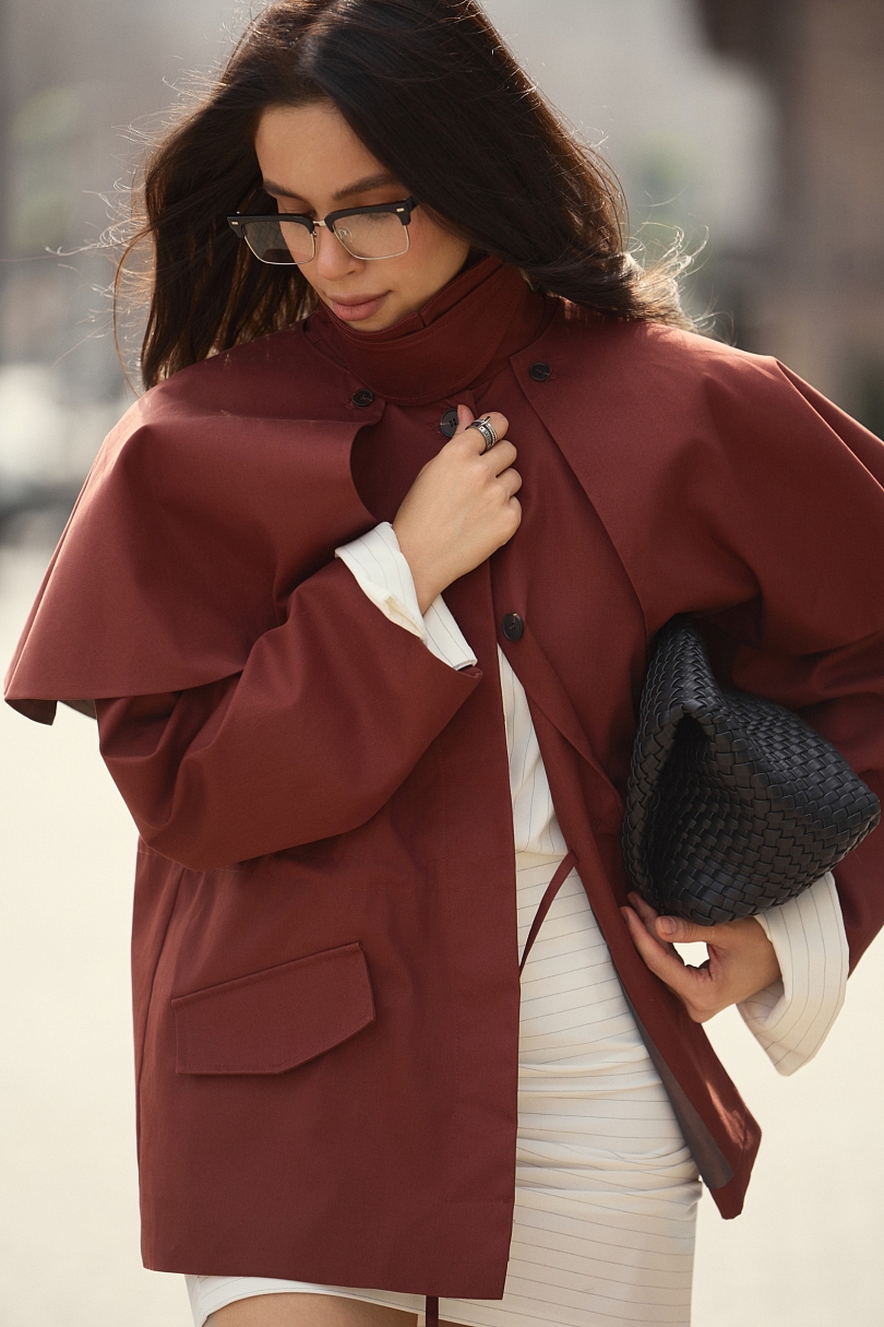 Тренч со съемным кейпом из хлопка с пропиткой