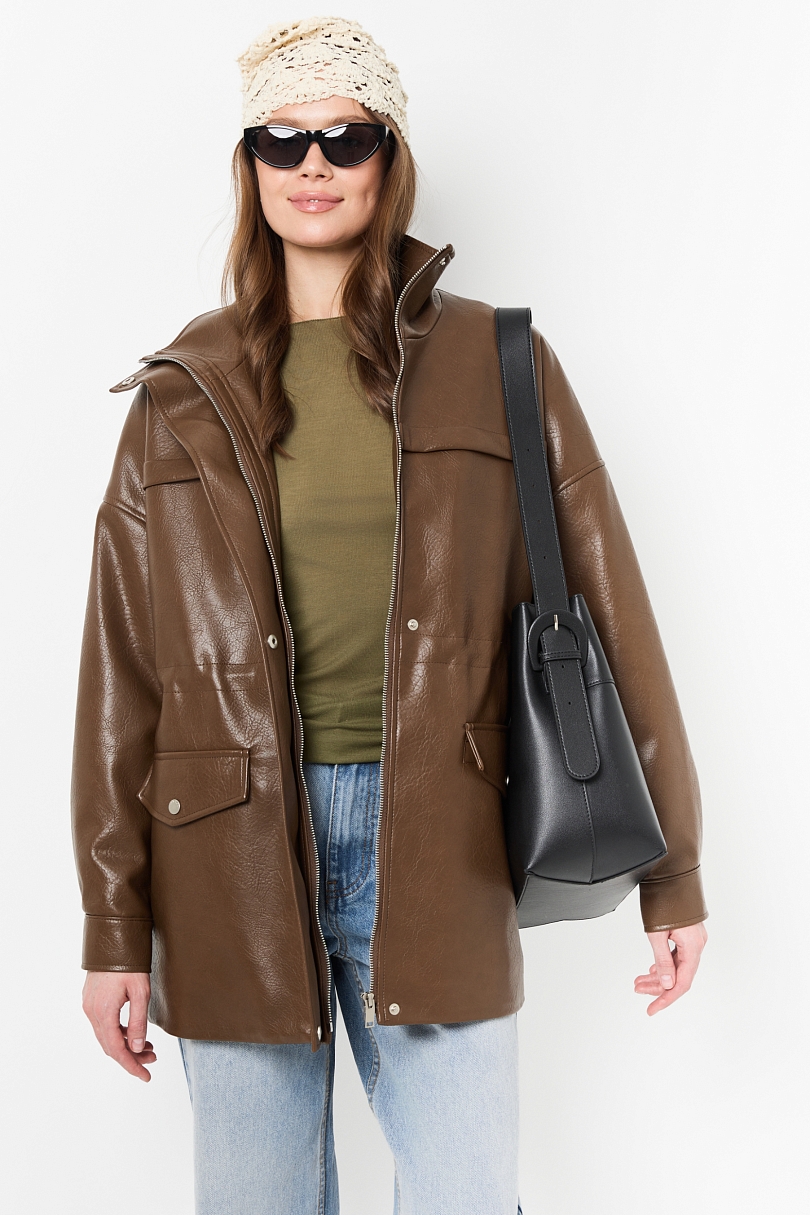 Парка из зернистой экокожи утепленная