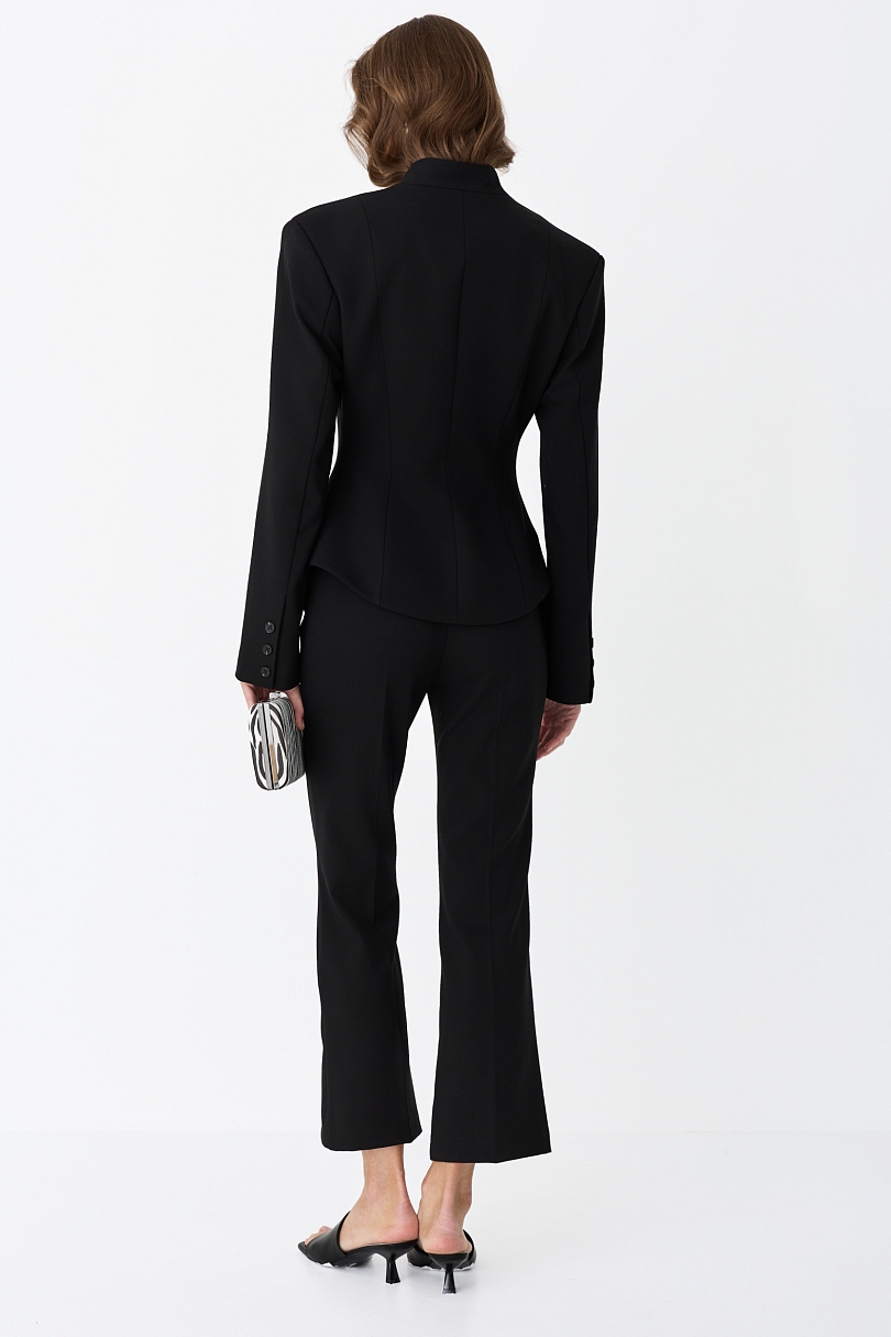 Жакет приталенный с рельефным воротником