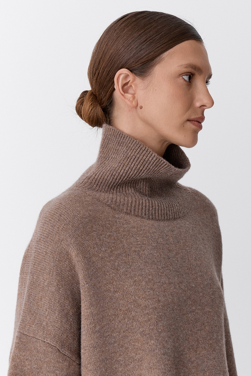 Свитер с шерстью оверсайз