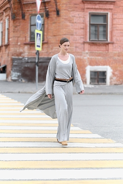 Костюм с кардиганом из вискозы тройка