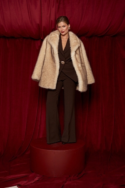 Шуба из экомеха