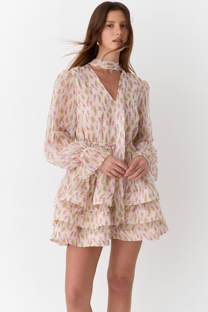 Платье с пышной юбкой с ярусами