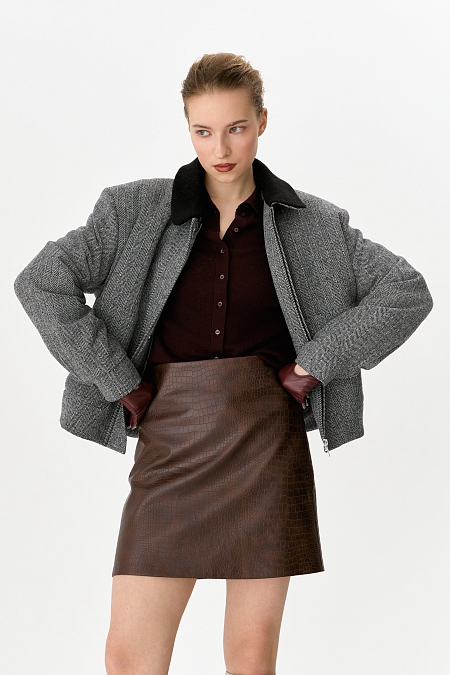 Юбка мини из экокожи с тиснением