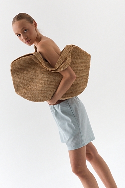 Сумка-шоппер из рафии