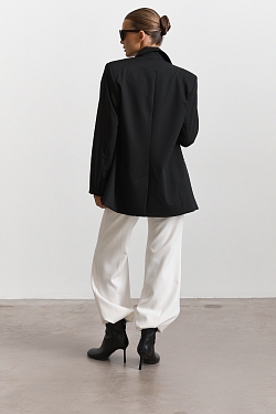 Жакет двубортный со смещенной застежкой