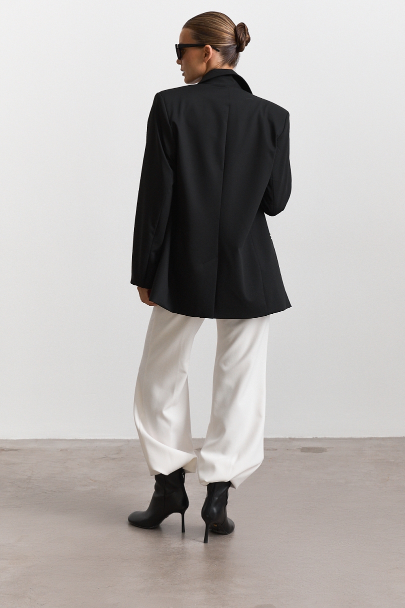 Жакет двубортный со смещенной застежкой