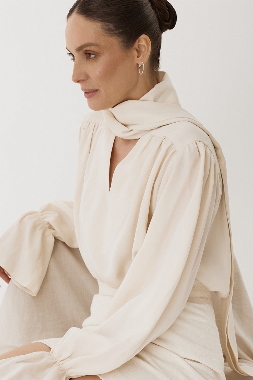 Блуза из 100% лиоцелла с бантом