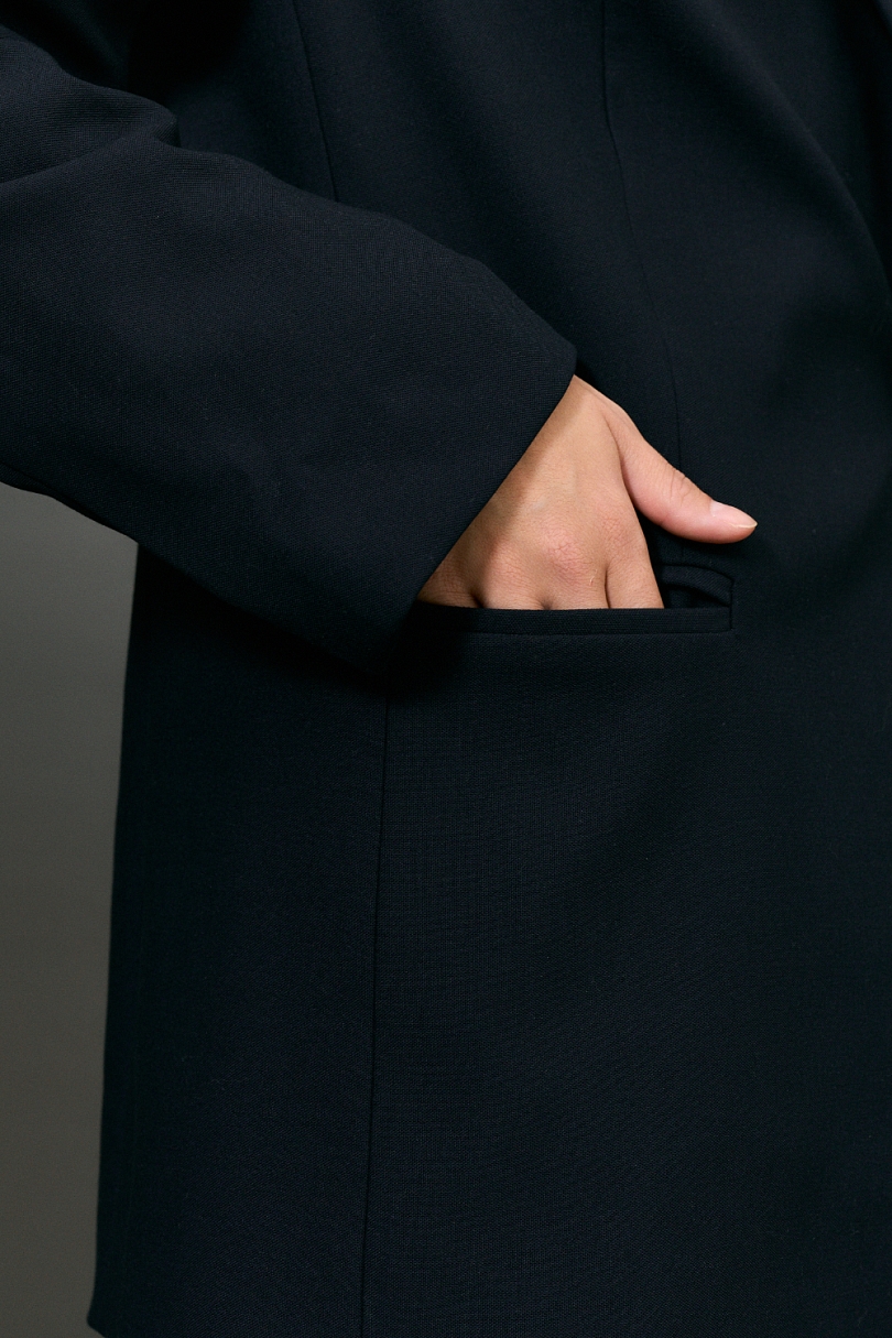 Жакет двубортный со смещенной застежкой