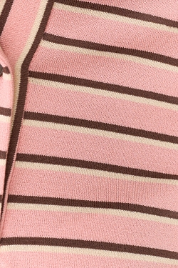 Лонгслив с воротником поло полуприталенный