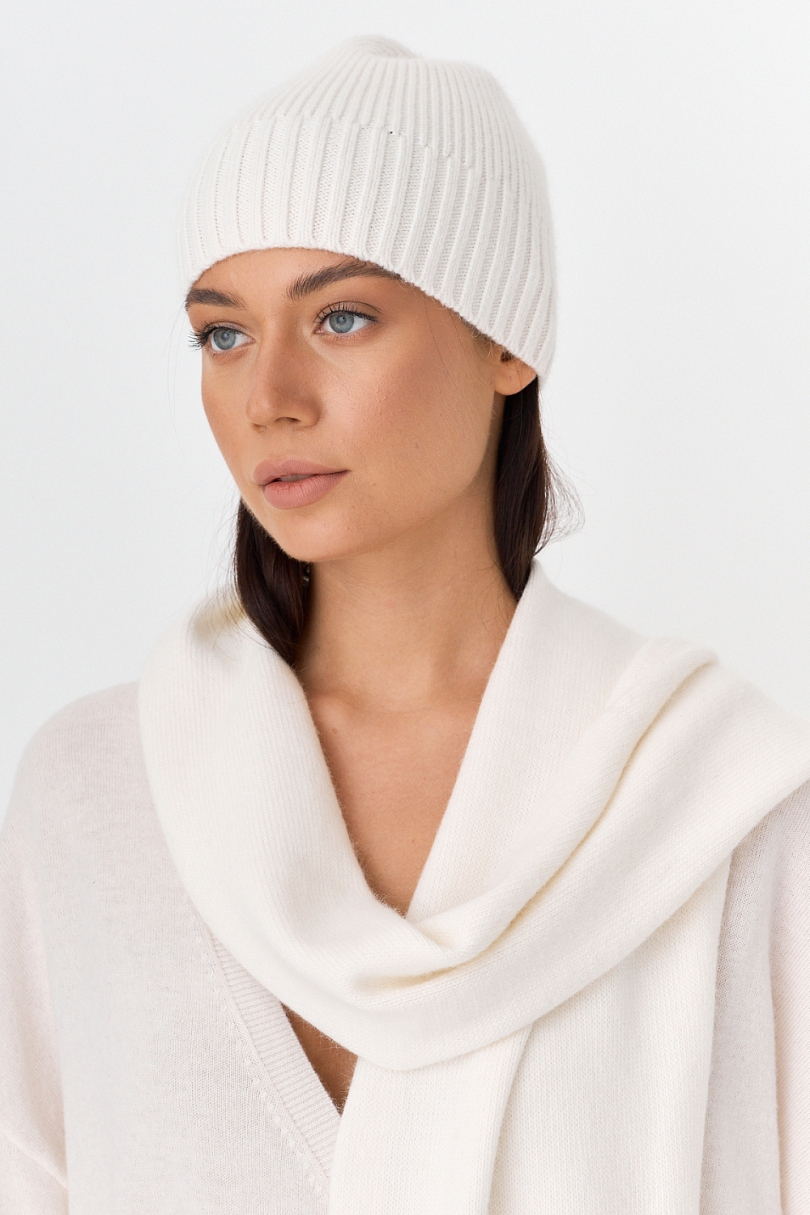 Шапка без отворота базовая