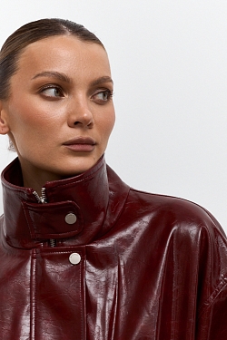 Парка из лакированной кожи утепленная