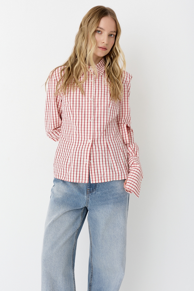 Рубашка приталенного кроя с акцентными манжетами