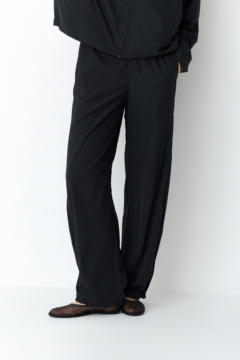 Брюки из облегченной ткани