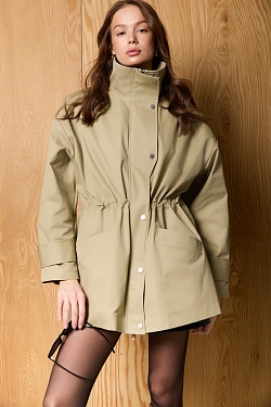 Ветровка с асимметричной планкой со съемным утеплителем