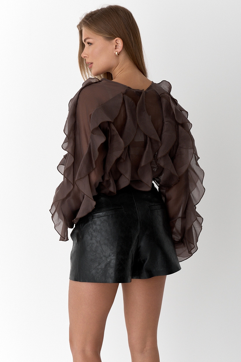 Шорты из состаренной экокожи