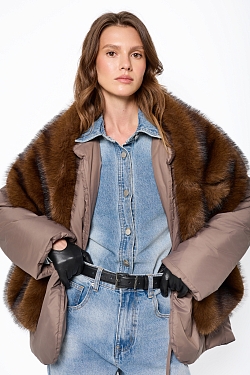 Куртка с цельнокроеным рукавом с поясом