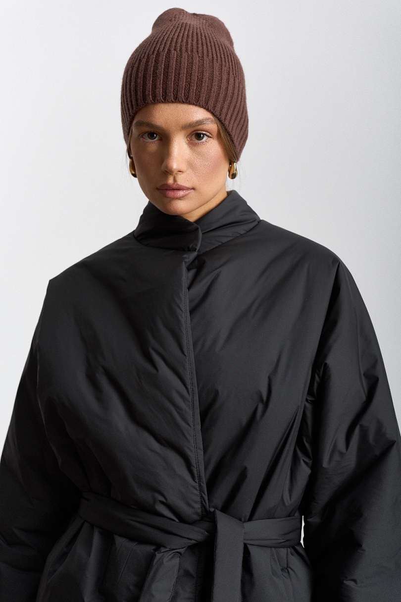 Куртка с цельнокроеным рукавом с поясом