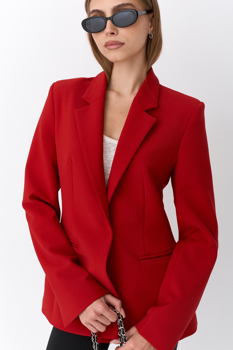 Жакет приталенный в классическом стиле