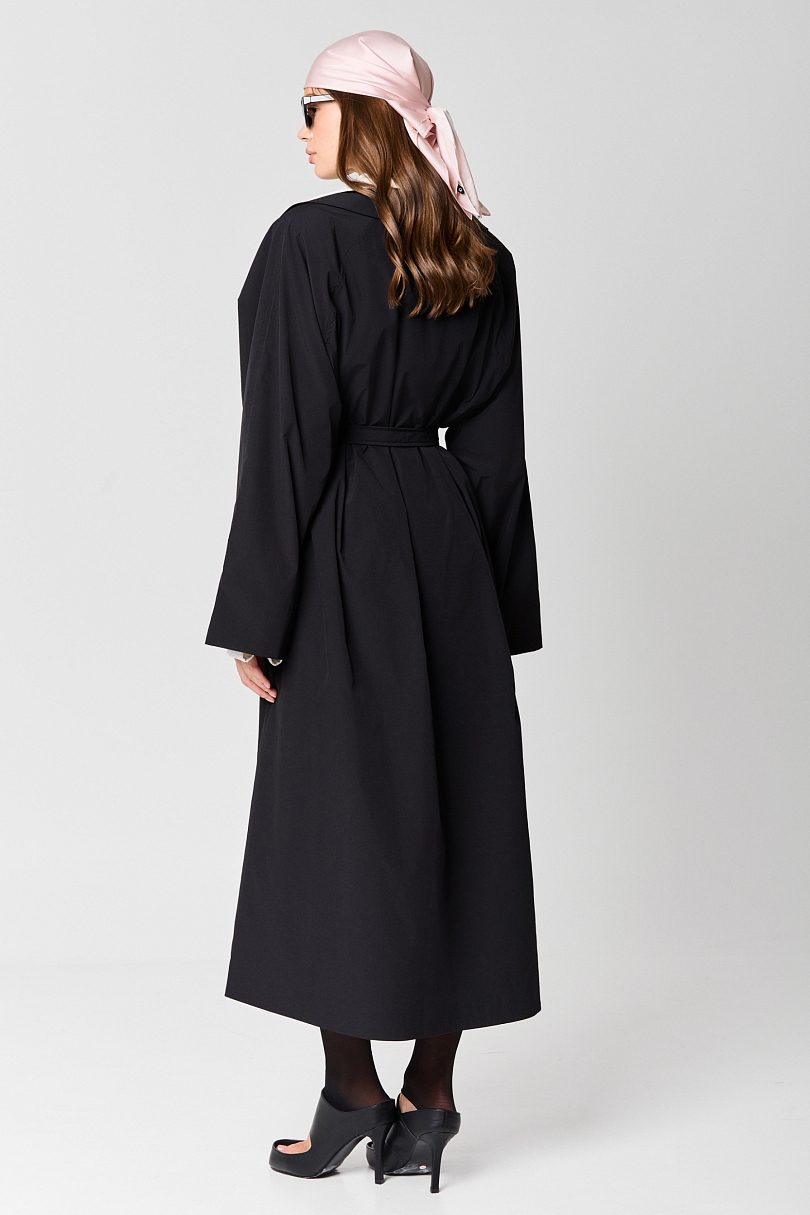 Тренч облегченный из технологичной ткани