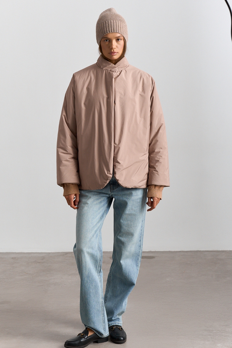 Куртка с цельнокроеным рукавом с поясом