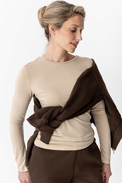 Лонгслив из тонкого трикотажа