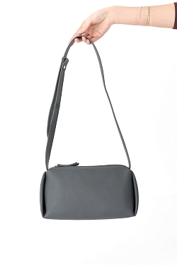 Сумка-хобо из зернистой кожи