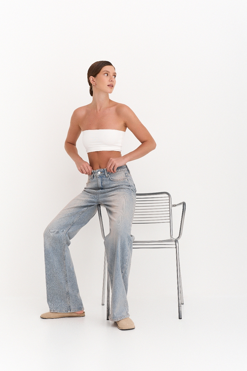 Джинсы прямые с завышенной посадкой