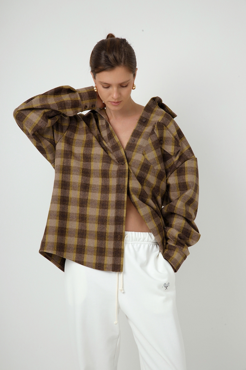 Рубашка из шерсти на пуговицах